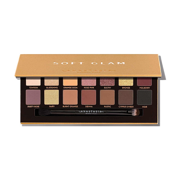 Paleta de farduri soft glam