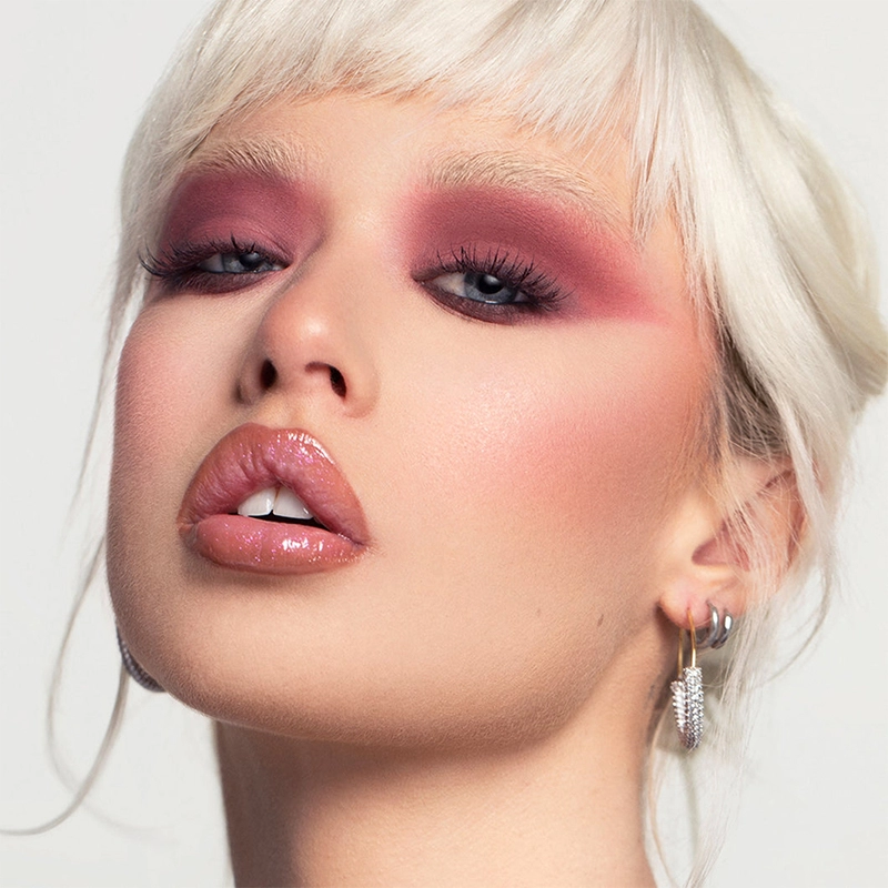 Paleta de farduri heart eyes eyeshadow palette limited edition