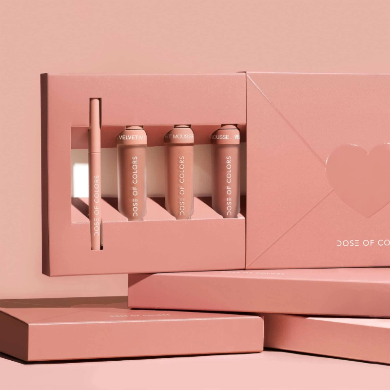 Set 3 rujuri si creion contur thanks for the love limited edition