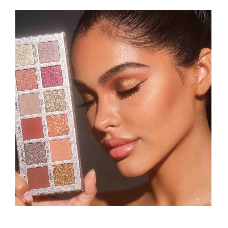 Paleta de farduri rose metals