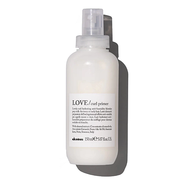 Lapte hidratant cu protectie termica pentru parul cret sau ondulat love curl primer