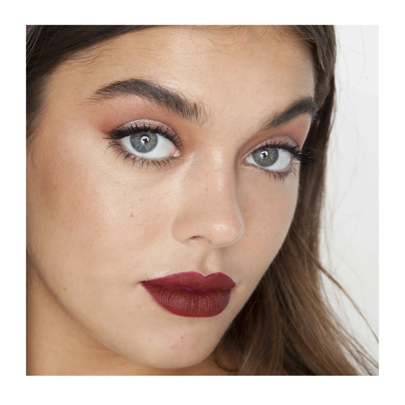 Mascara cu efect de volum mad lash