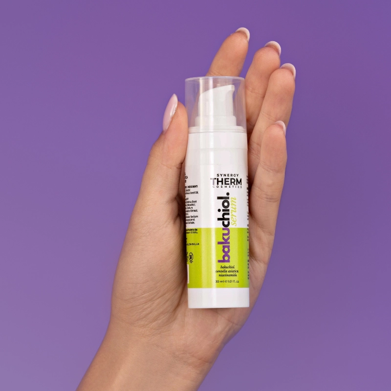 Ser cu bakuchiol, centella asiatica si niacinamide 