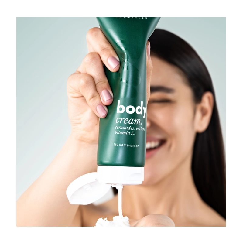 Crema hidratanta pentru corp rich body cream