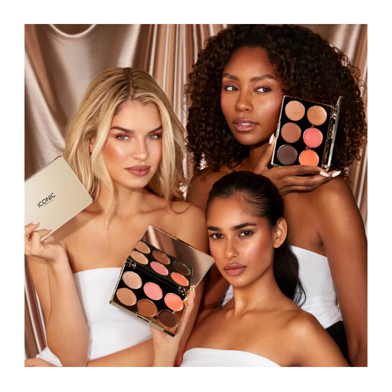 Paleta cremoasa multifunctionala pentru blush, iluminator si sculpting 