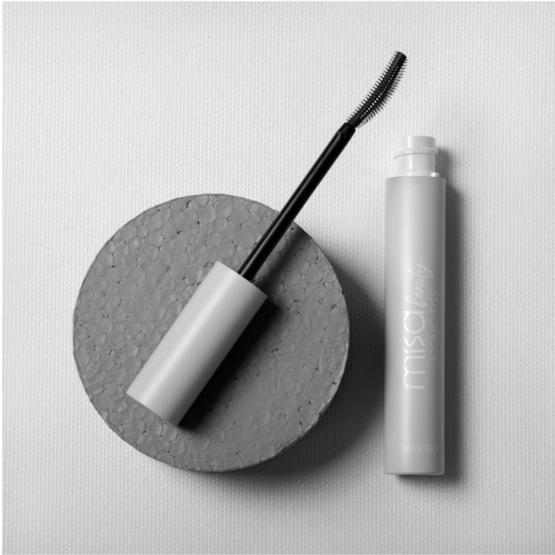 Mascara long lasting iconic eyes